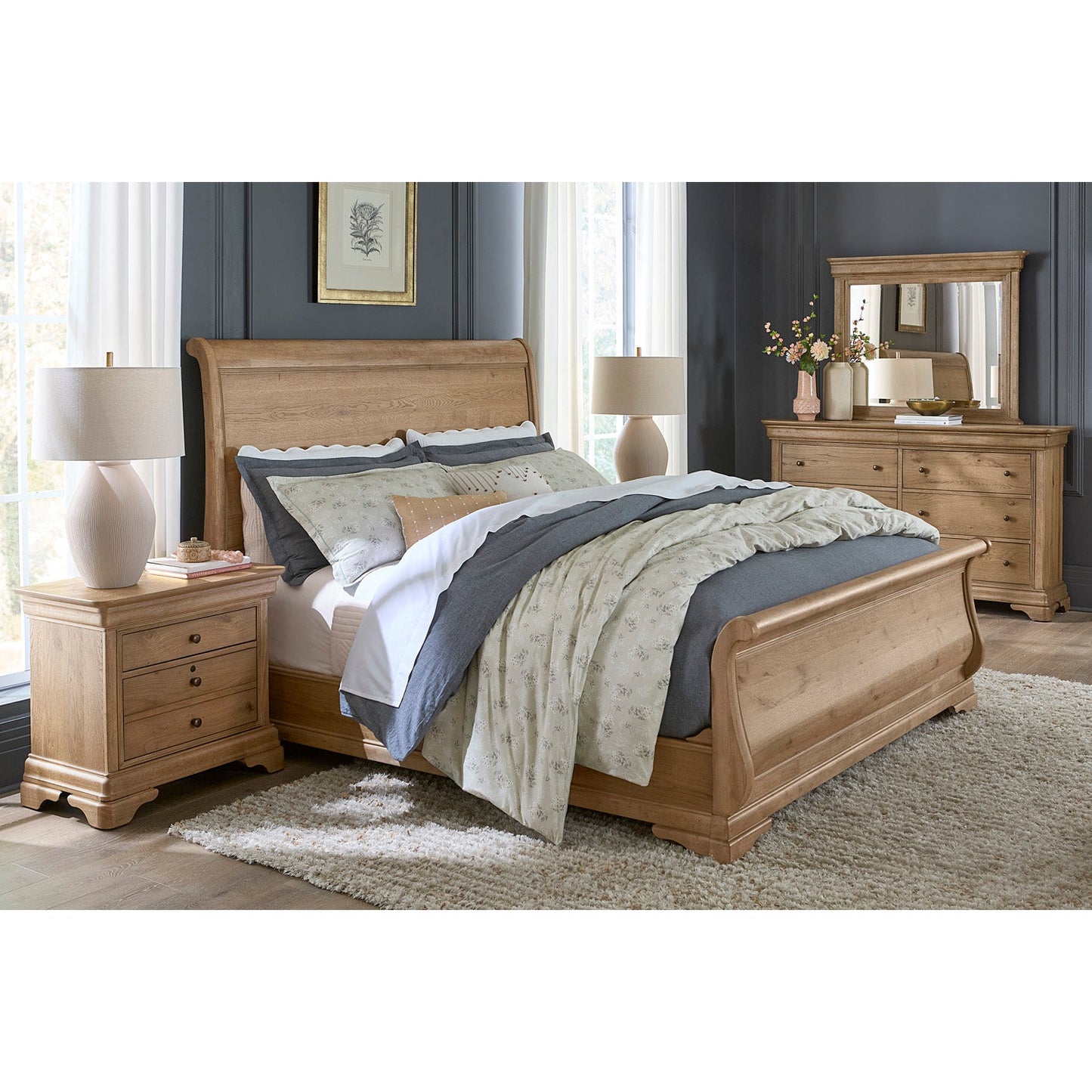 CHATEAU PHILIPPE KING SLEIGH BED