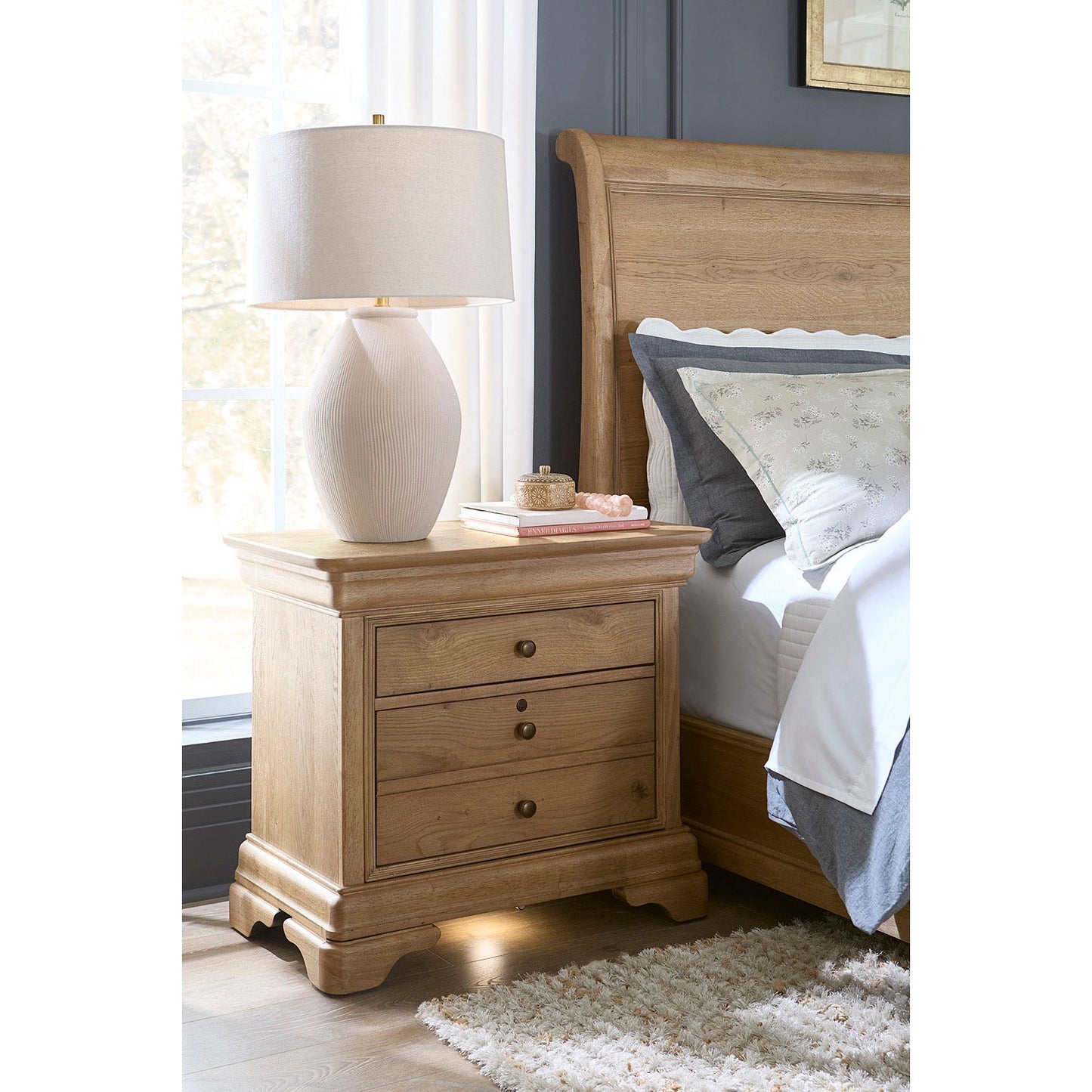 CHATEAU PHILIPPE NIGHTSTAND